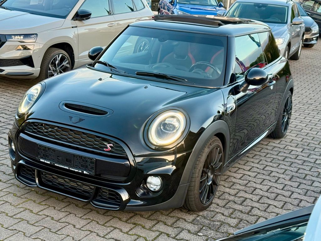 Mini Cooper S Automatik 192PS All Black 8xRad HU neu