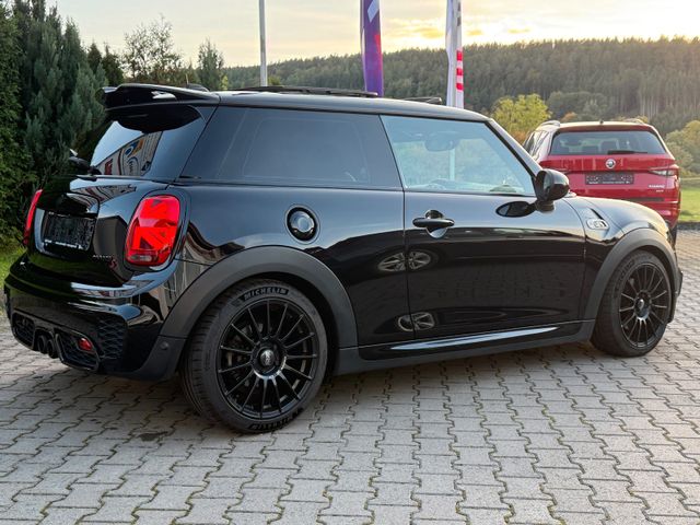 Mini Cooper S Automatik 192PS All Black 8xRad HU neu — Bild 10