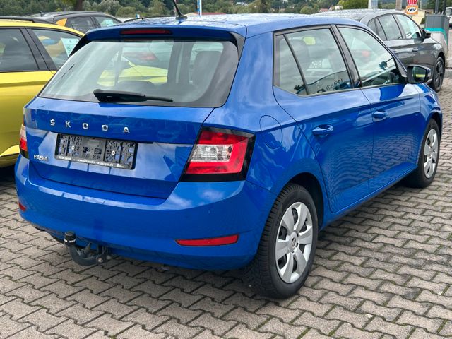 Skoda Fabia Active AHK Klima Einparkhilfe — Bild 3