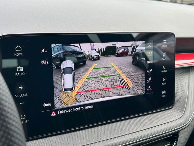 Skoda Fabia IV Monte Carlo DSG Navi 5JGar Assist+ -29% — Bild 33