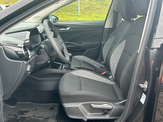 Skoda Fabia Active 8xRad Einparkhilfe Sitzheizung Klim — Bild 8