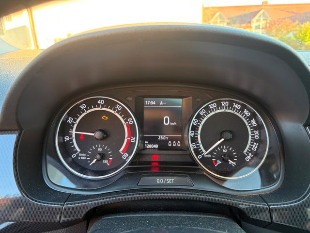 Skoda Fabia Monte Carlo Pano Sportfahrwerk Nav/ Export — Bild 8