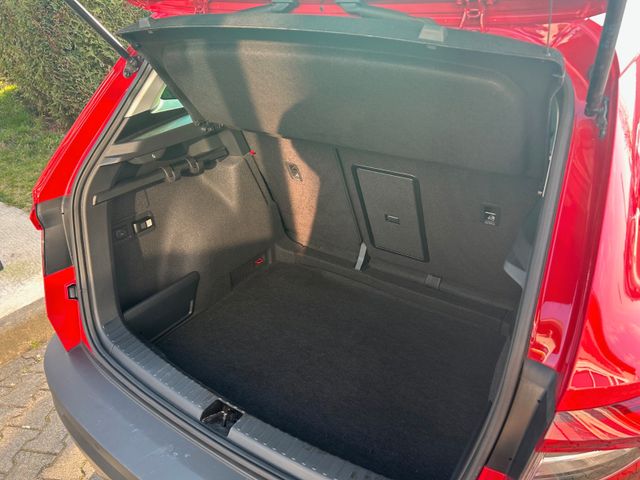 Skoda Karoq Drive 125 DSG ACC Kamera Canton Navi — Bild 8