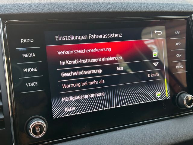 Skoda Karoq Drive 125 DSG ACC Kamera Canton Navi — Bild 15