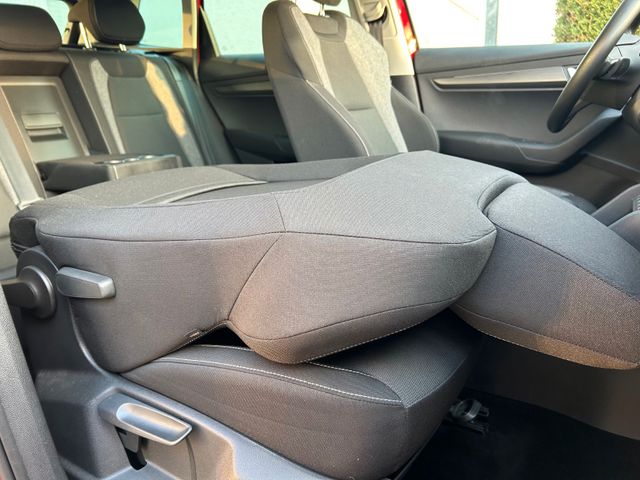 Skoda Karoq Drive 125 DSG ACC Kamera Canton Navi — Bild 21
