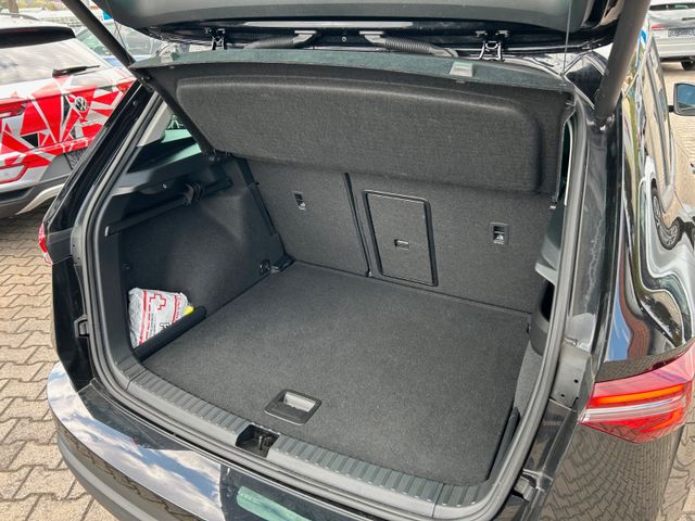 Skoda Karoq Selection DSG DplBoden ElektrHeck Navi — Bild 7