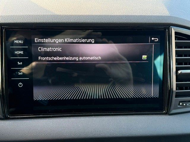 Skoda Karoq Sportline 360Kam Matrix Canton 19" NaviCol — Bild 28
