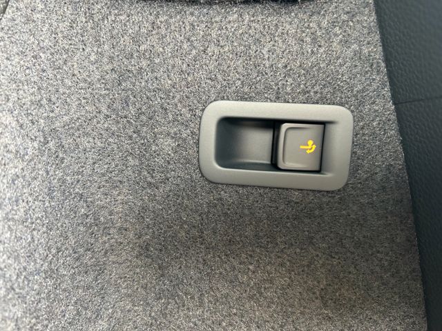 Skoda Karoq FL DSG Sportline AHK BehWind 5JGarantie — Bild 12