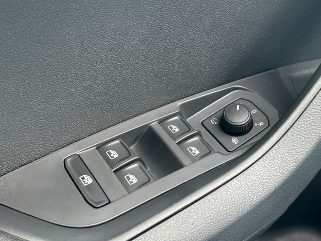 Skoda Karoq FL DSG Sportline AHK BehWind 5JGarantie — Bild 14