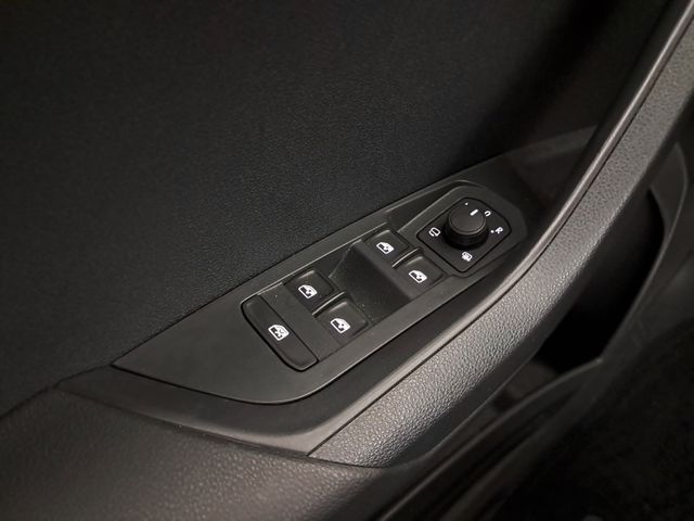 Skoda Karoq Sportline 2.0TDI 4x4 360Kam AHK 19" — Bild 10