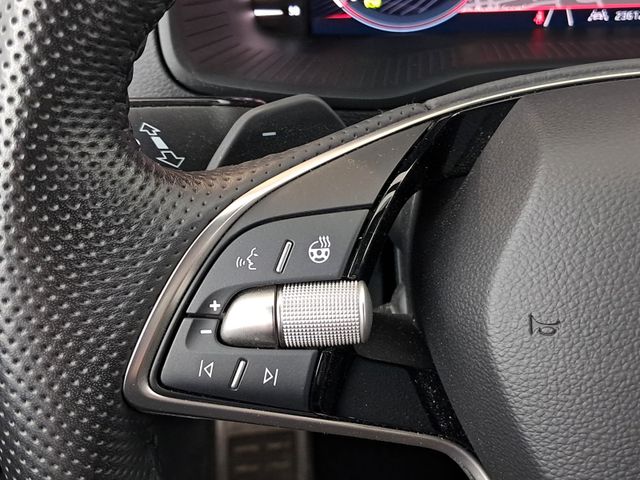 Skoda Karoq Sportline 2.0TDI 4x4 360Kam AHK 19" — Bild 15