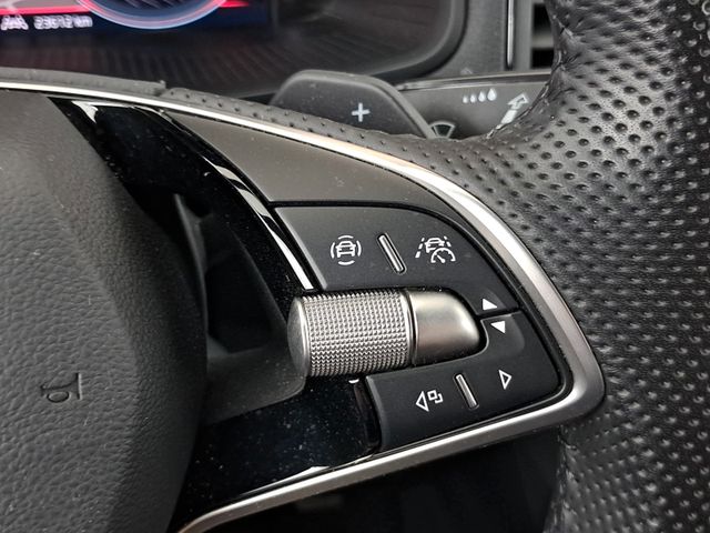 Skoda Karoq Sportline 2.0TDI 4x4 360Kam AHK 19" — Bild 16