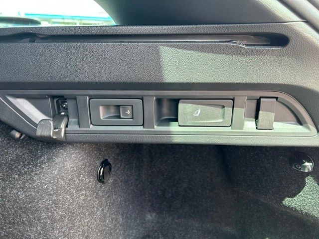 Skoda Octavia IV Combi 1.5 mHEV Sportline AHK Assist+ — Bild 10