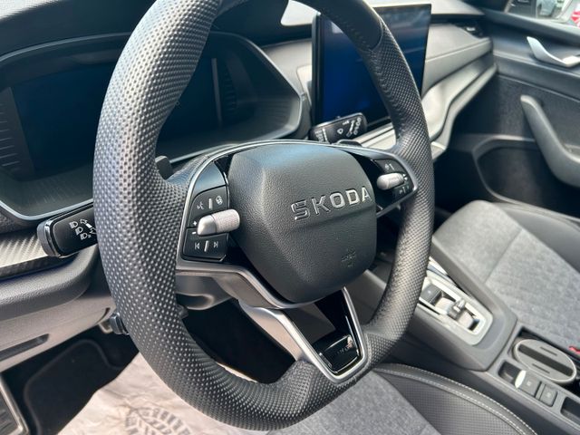 Skoda Octavia IV Combi 1.5 mHEV Sportline AHK Assist+ — Bild 27