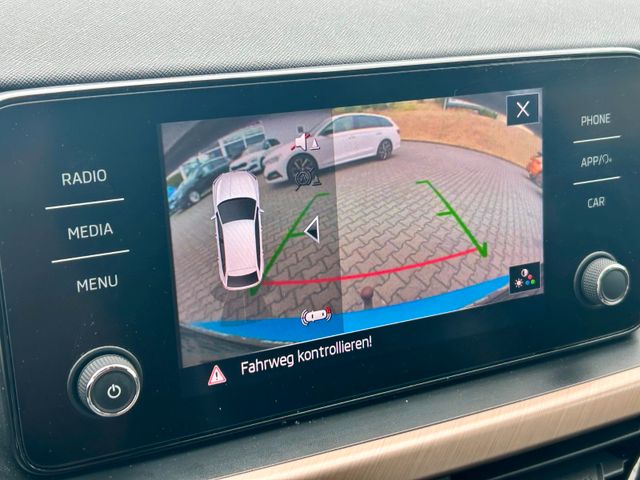 Skoda Scala Selection 1.5 AHK Navi Kamera 5JGarantie — Bild 18