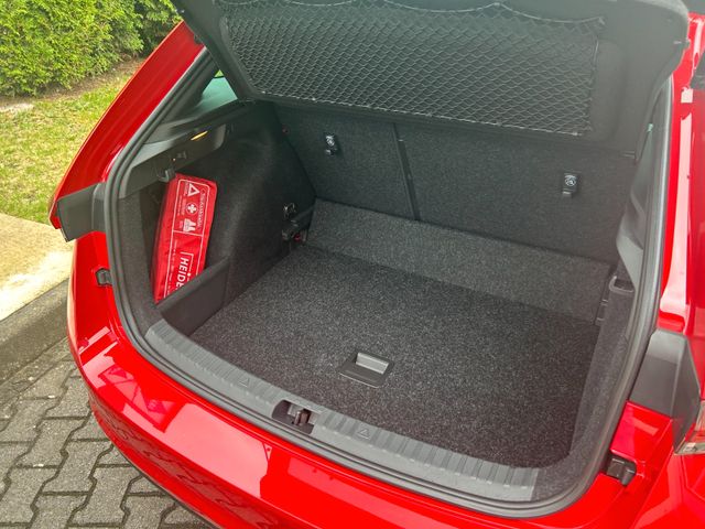 Skoda Scala FL Monte Carlo Matrix AHK Navi DplBoden — Bild 9
