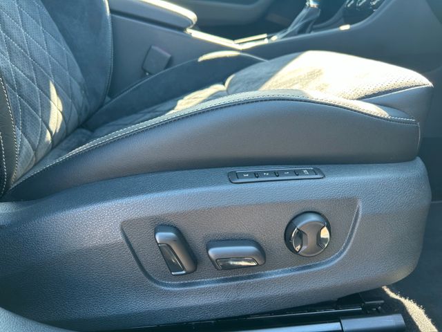 Skoda Superb  Combi 2.0TDI  Sportline Standheiz Matrix — Bild 18