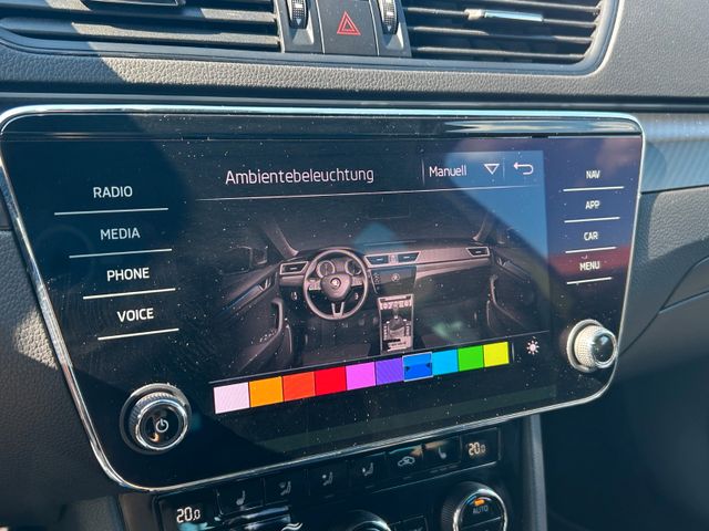 Skoda Superb  Combi 2.0TDI  Sportline Standheiz Matrix — Bild 33