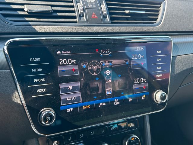 Skoda Superb  Combi 2.0TDI  Sportline Standheiz Matrix — Bild 34