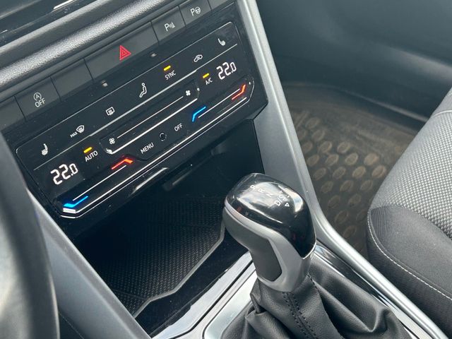 Volkswagen T-Roc Life 1.5 DSG *LED / Kamera / Elektr.Heck — Bild 22