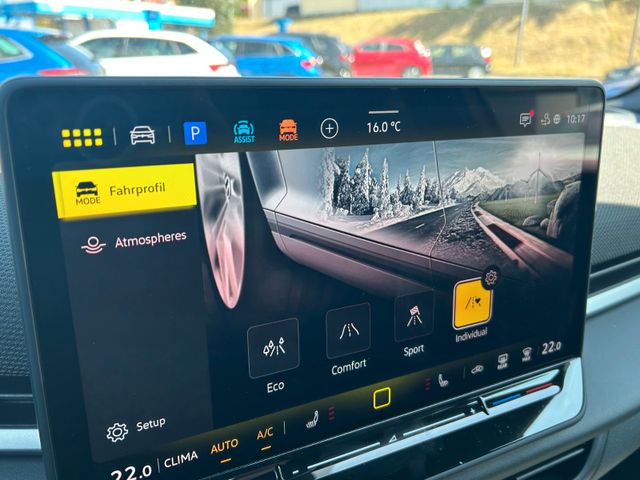 Volkswagen T-Roc 1.5 eTSI R-Line Black Paket AHK 5JGarantie — Bild 43