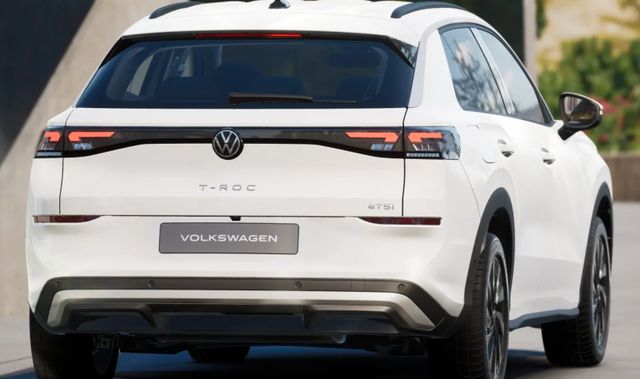 Volkswagen T-Roc 1.5 eTSI Life *VW Garantie -2029 / 8xRad — Bild 3